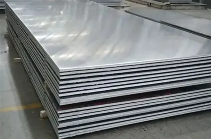 Plastična čelična ploča izazvana faznom transformacijom